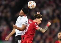 世界杯下注-英超：安菲尔德之战，争四红军主场迎战保级铁锤帮，伤病名单与历史交锋数据成焦点