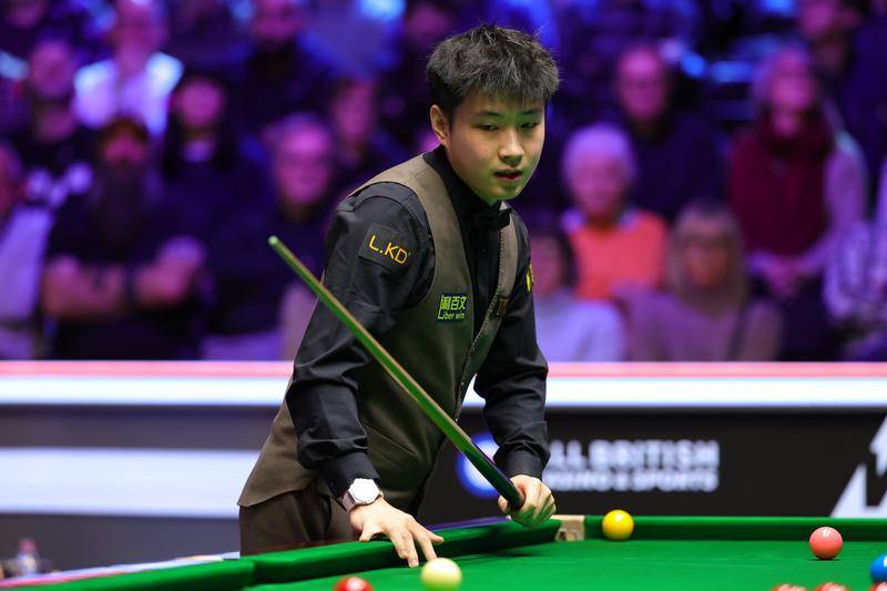 世界杯下注-斯诺克大师赛：赵心童6-2威尔逊晋级八强