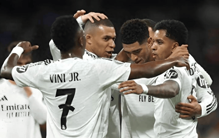 世界杯-卡尔弗特-勒温连续进球与球队战术执行，开云助力球队大胜对手